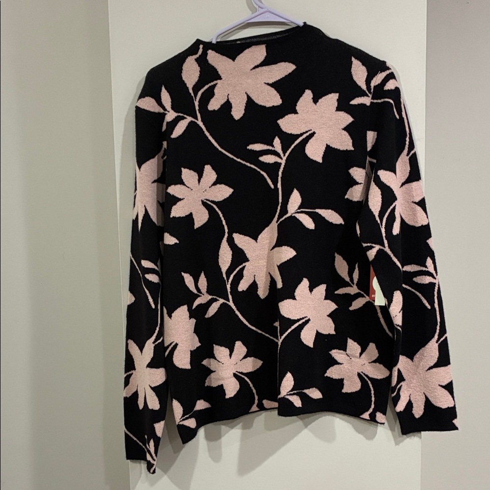 NWT 89th & Madison Silhouette Black and Pink Floral Sweater Sz Large
